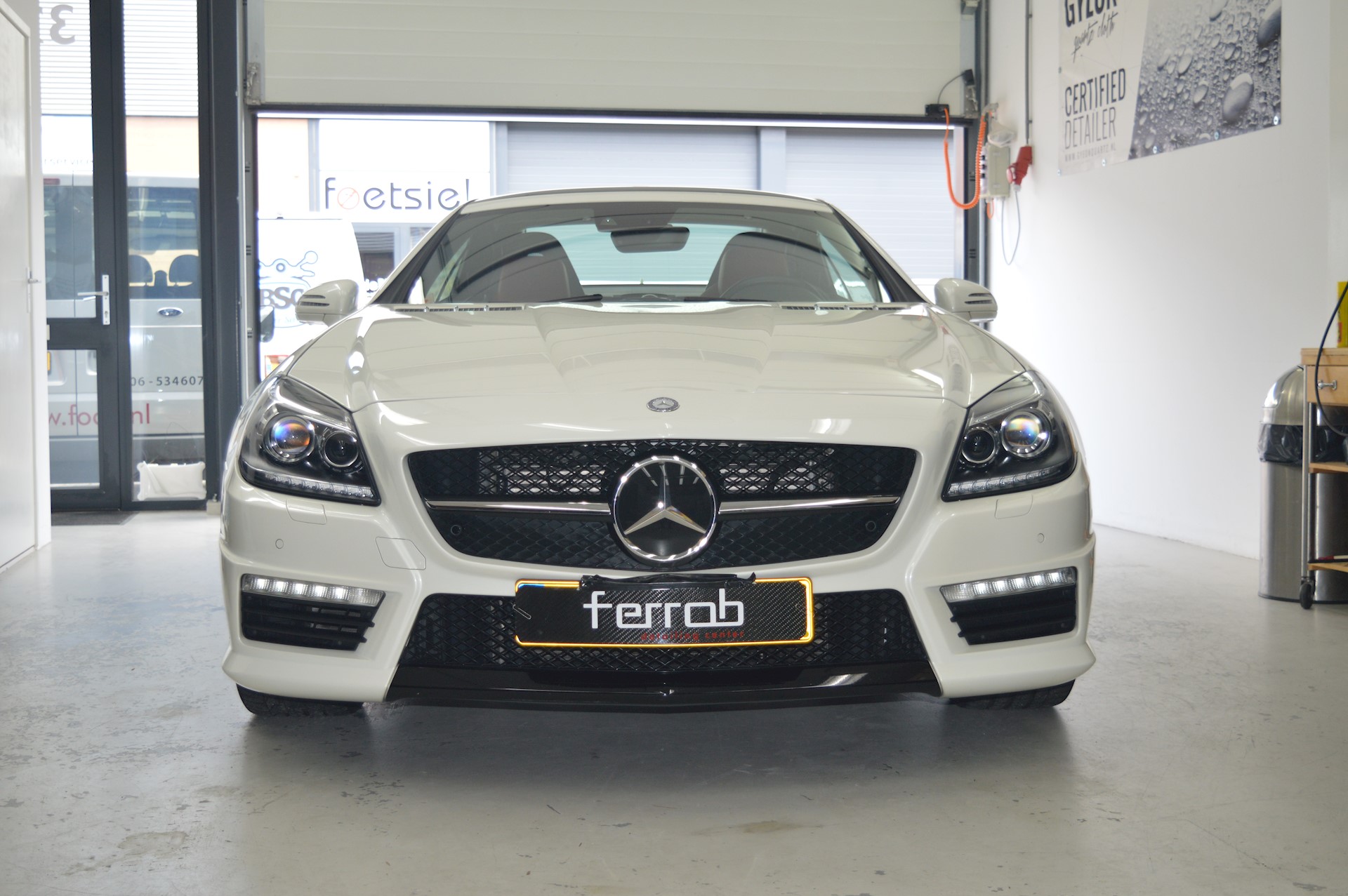 Mercedes Benz SLK 55 AMG 001