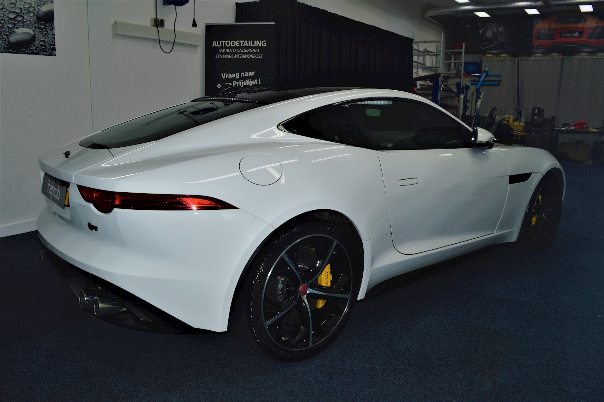 Jaguar F Type 004 (2)