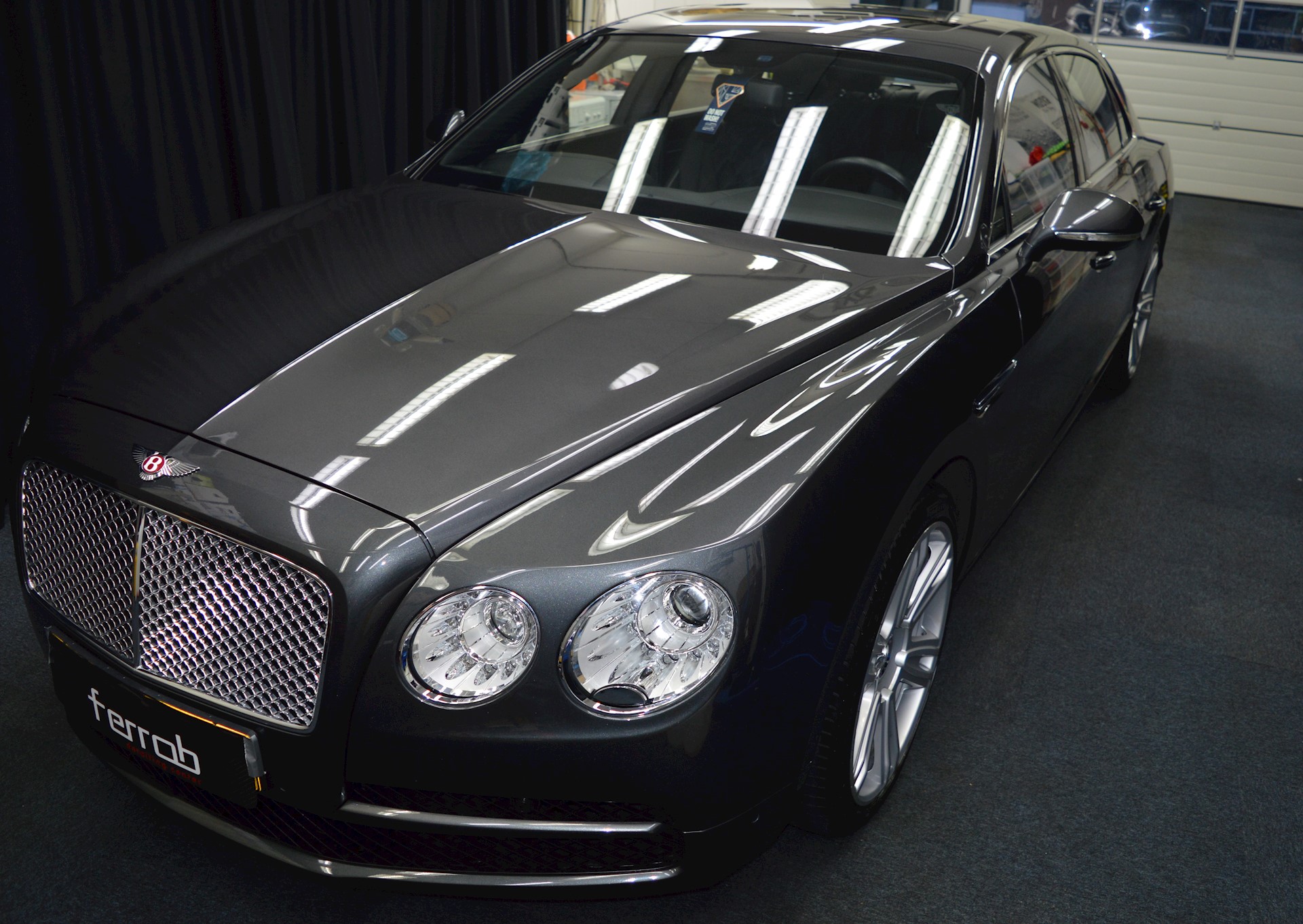 Bentley Flying Spur V8 003 (2)