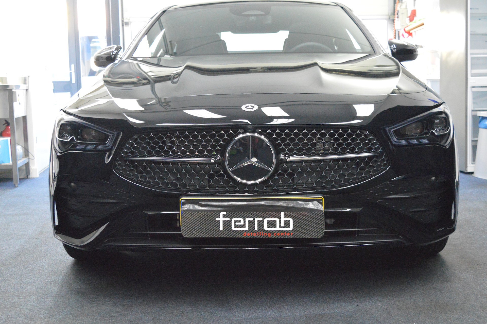 Mercedes Benz CLA 250E 001