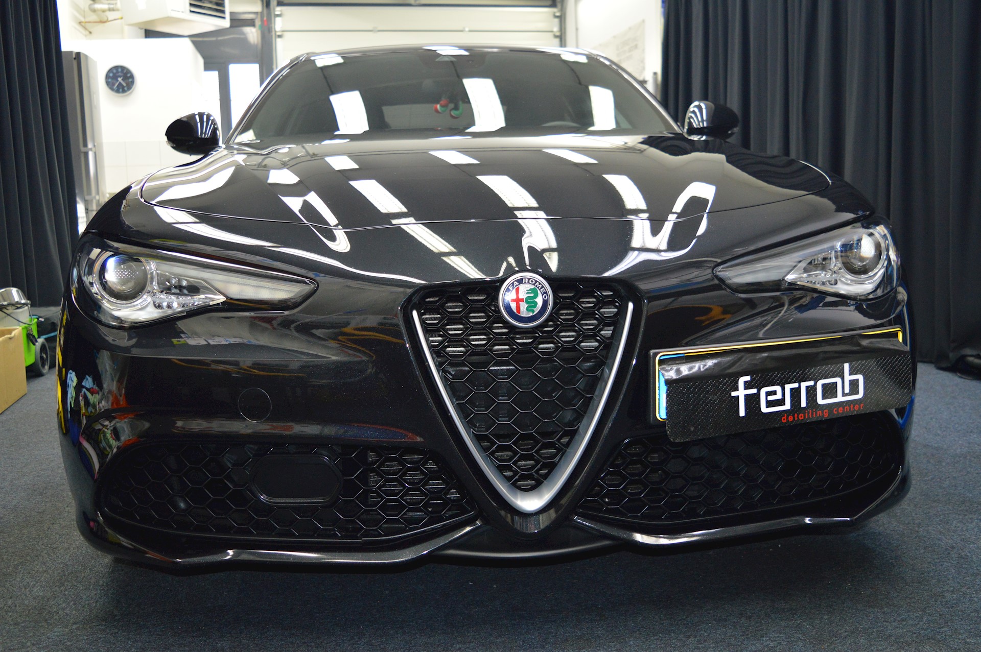 Peugeot 207 En Alfa Romeo Guilia 008