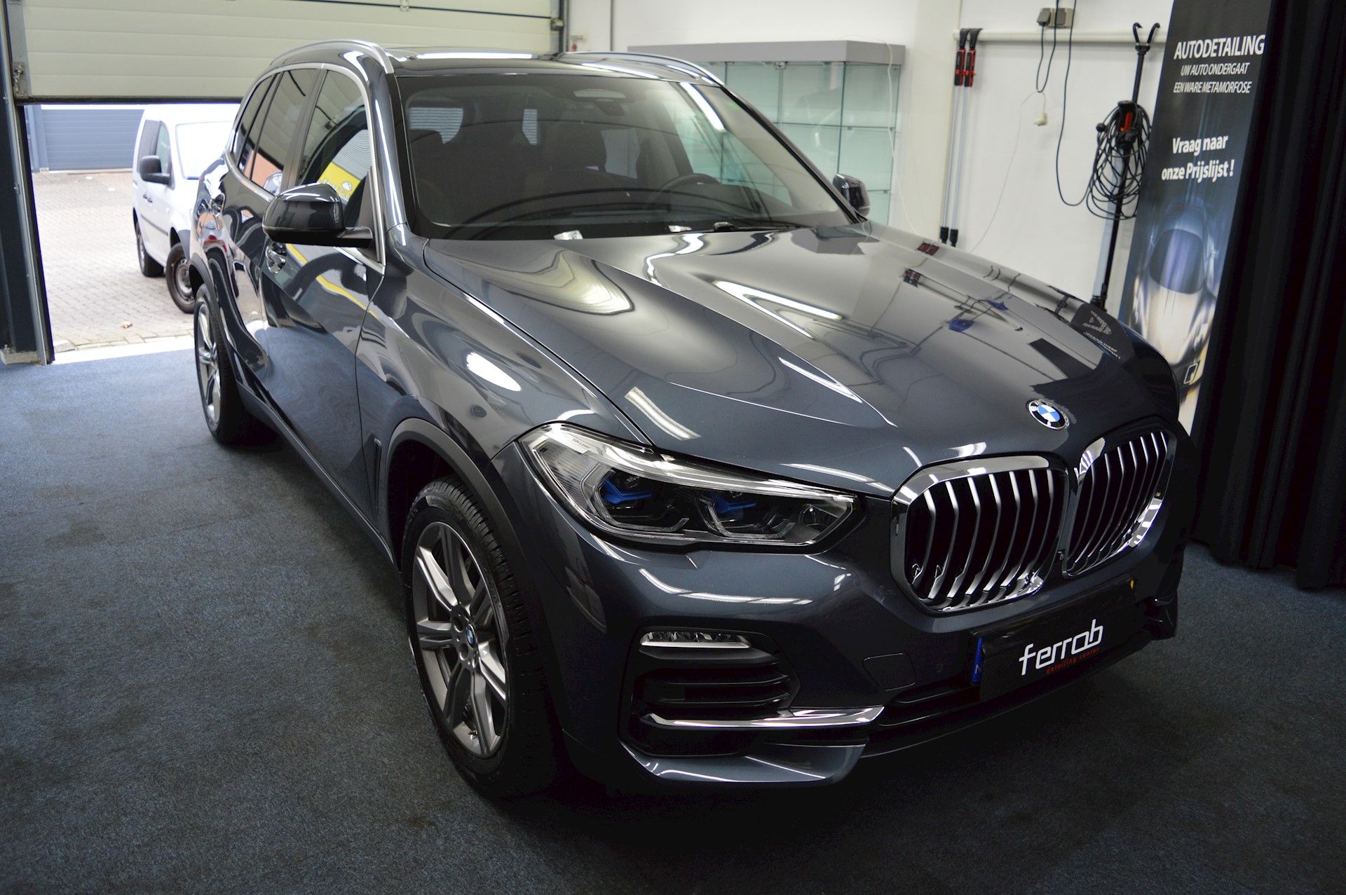 BMW X5 Xdrive 4.0I 004