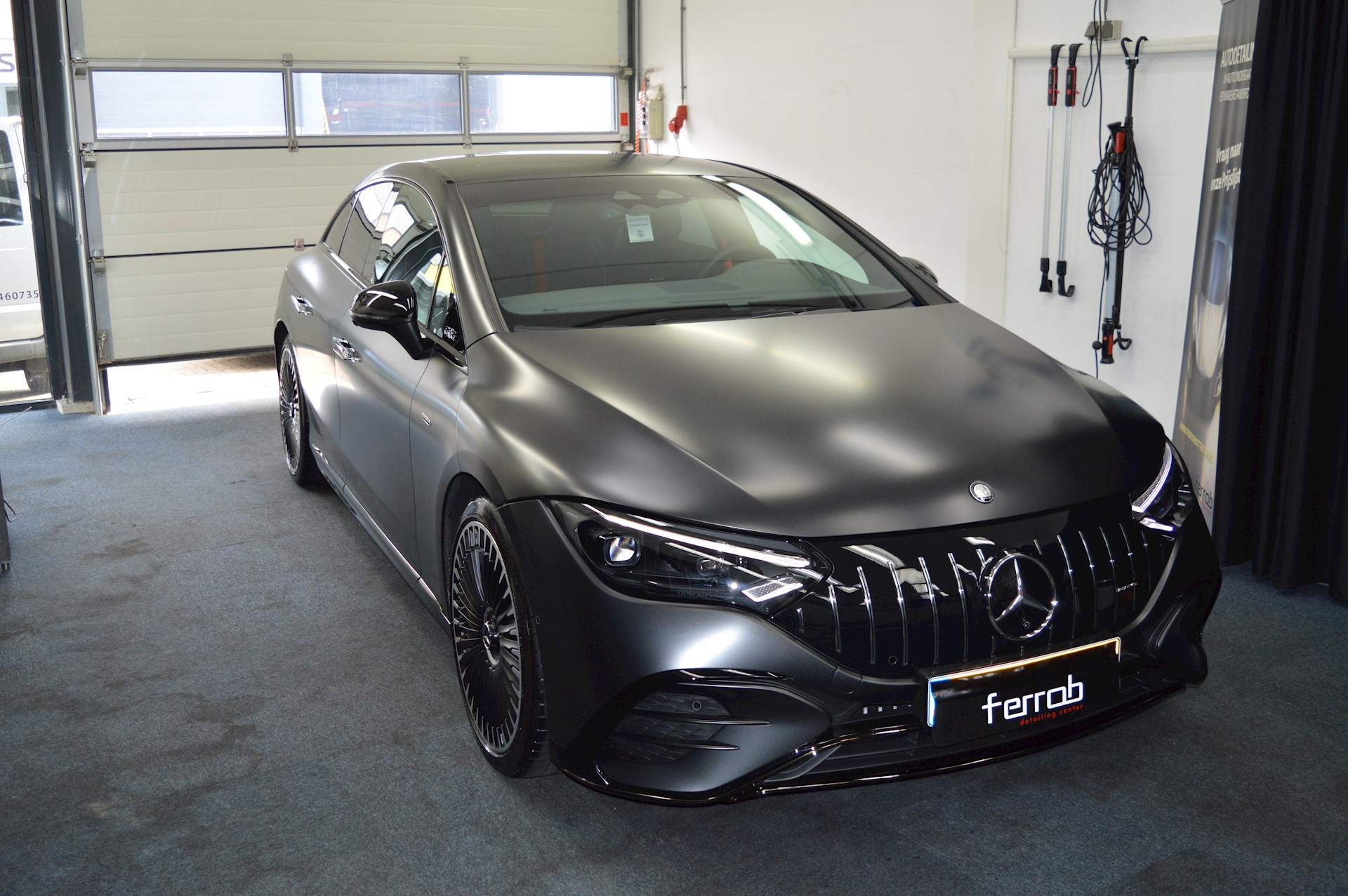 Mercedes Benz EQE AMG 43 4Matic 002